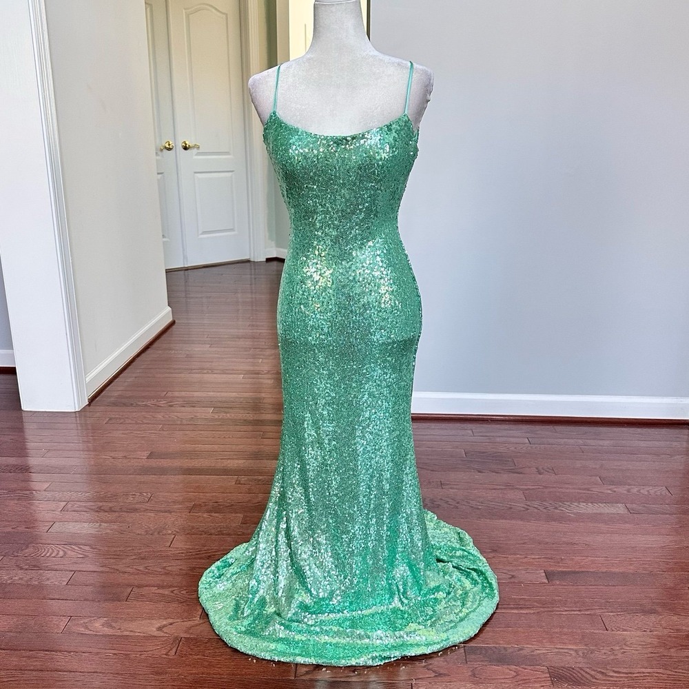 B.‎ Darlin Fully Sequined Low Open Back Sexy Formal Gown Dress Size 5/6